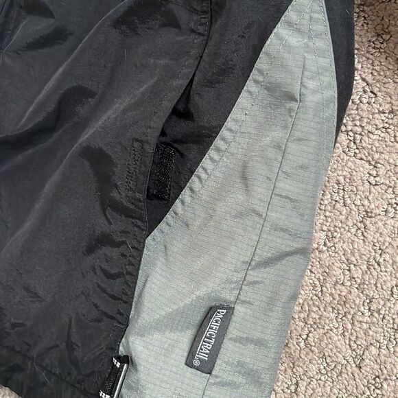 Pacific Trail Coat.  Size boys M (10/12). - Picture 7 of 10